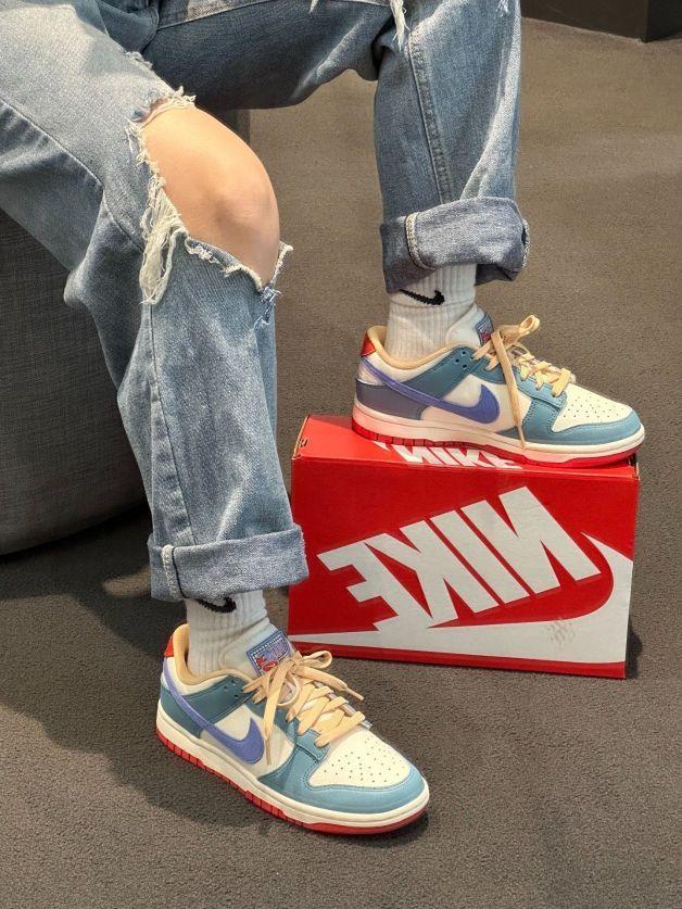 街头潮咖必备!Nike米蓝Dunk惊艳出圈